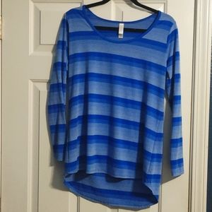 LuLaRoe Small Long sleeve T-shirt